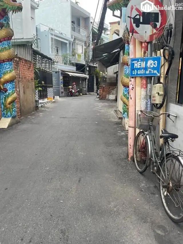 Bán nhà hẻm ô tô, Đường Văn Thân, Phường 8, Quận 6, Tp Hồ Chí Minh