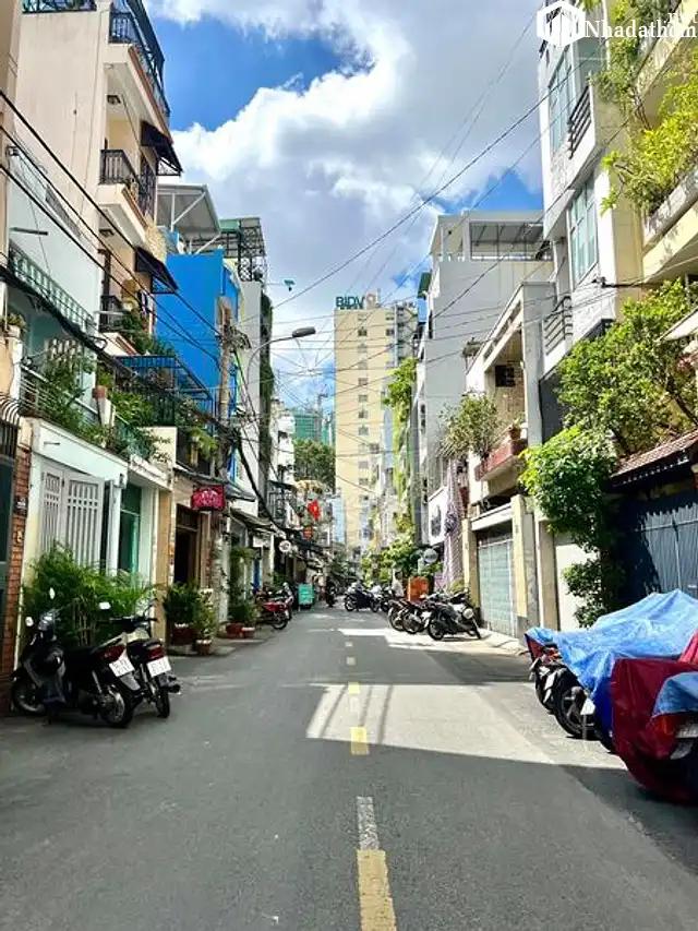 Bán nhà 5 tầng, hẻm xe hơi, Nguyễn Thiện Thuật, Phường 4, Quận 3, Tp Hồ Chí Minh