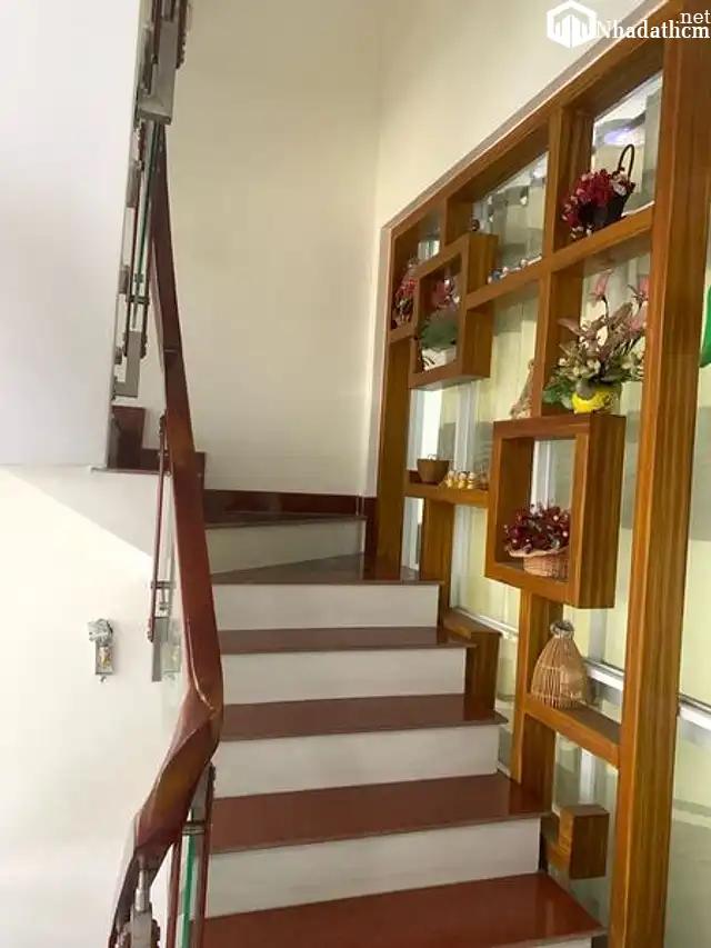 Bán nhà 4 tầng, 75m2, 4pn, 4wc, hẻm 6m, Phường Tân Chánh Hiệp, Quận 12, Tp Hồ Chí Minh