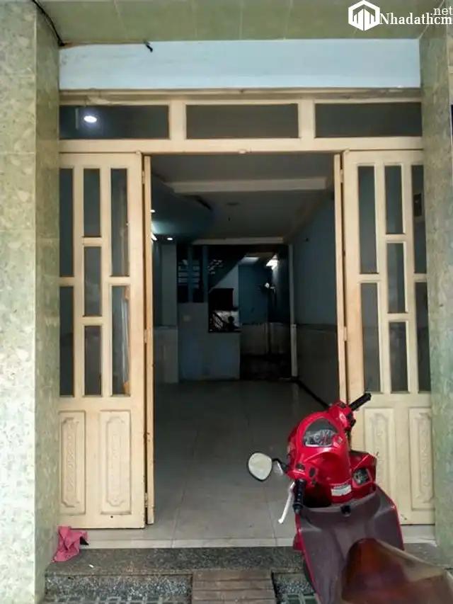 Cho thuê nhà mặt tiền, giá 12 triệu / tháng, Bình Tân