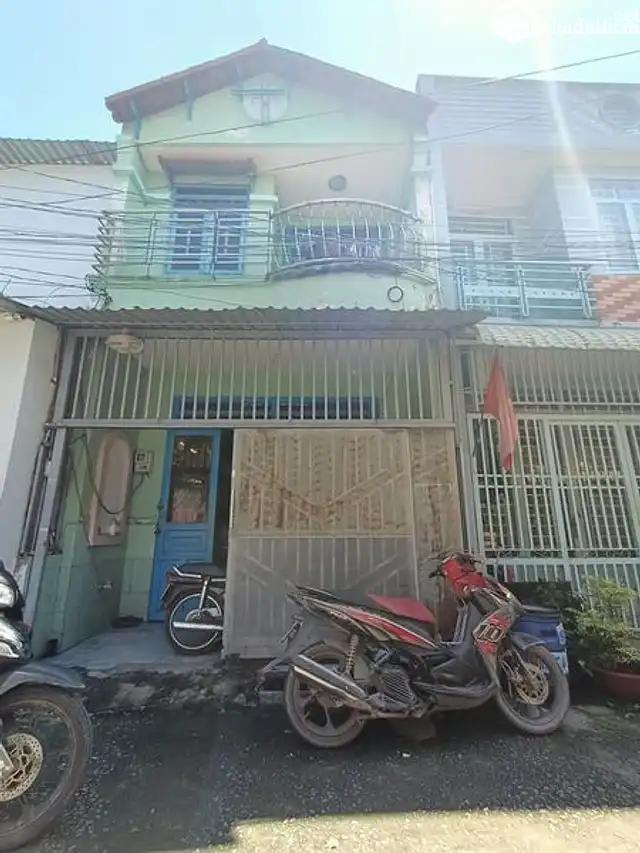 Nhà sát cây xăng Minh Đạt giá chỉ 1.9 tỷ