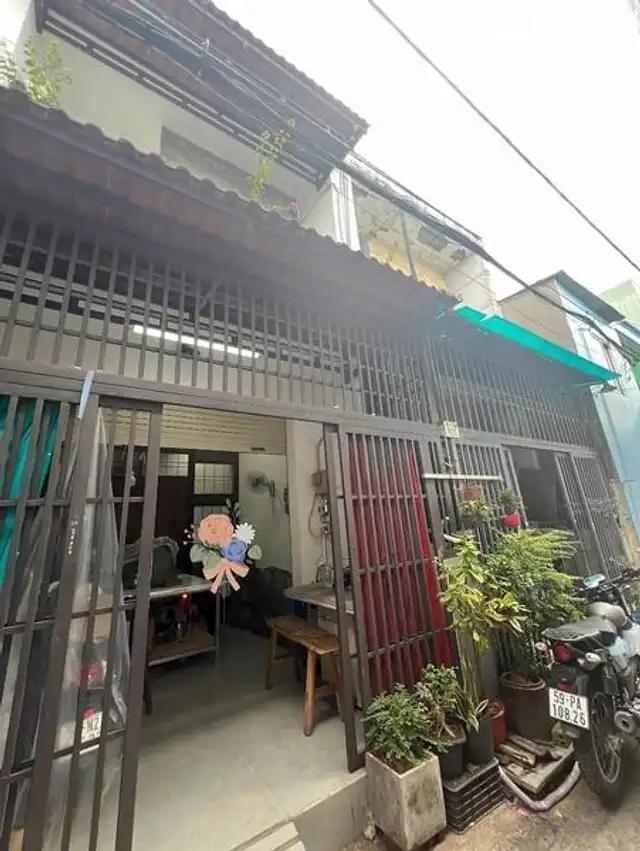 Nhà 2 tầng, chỉ 3 tỷ, 2 lầu, Bình Tân