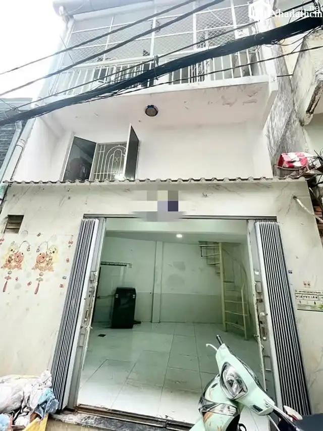 Nhà 2 lầu, 2pn, 2wc, hẻm xe hơi, giá 9.5 triệu, Quận 3