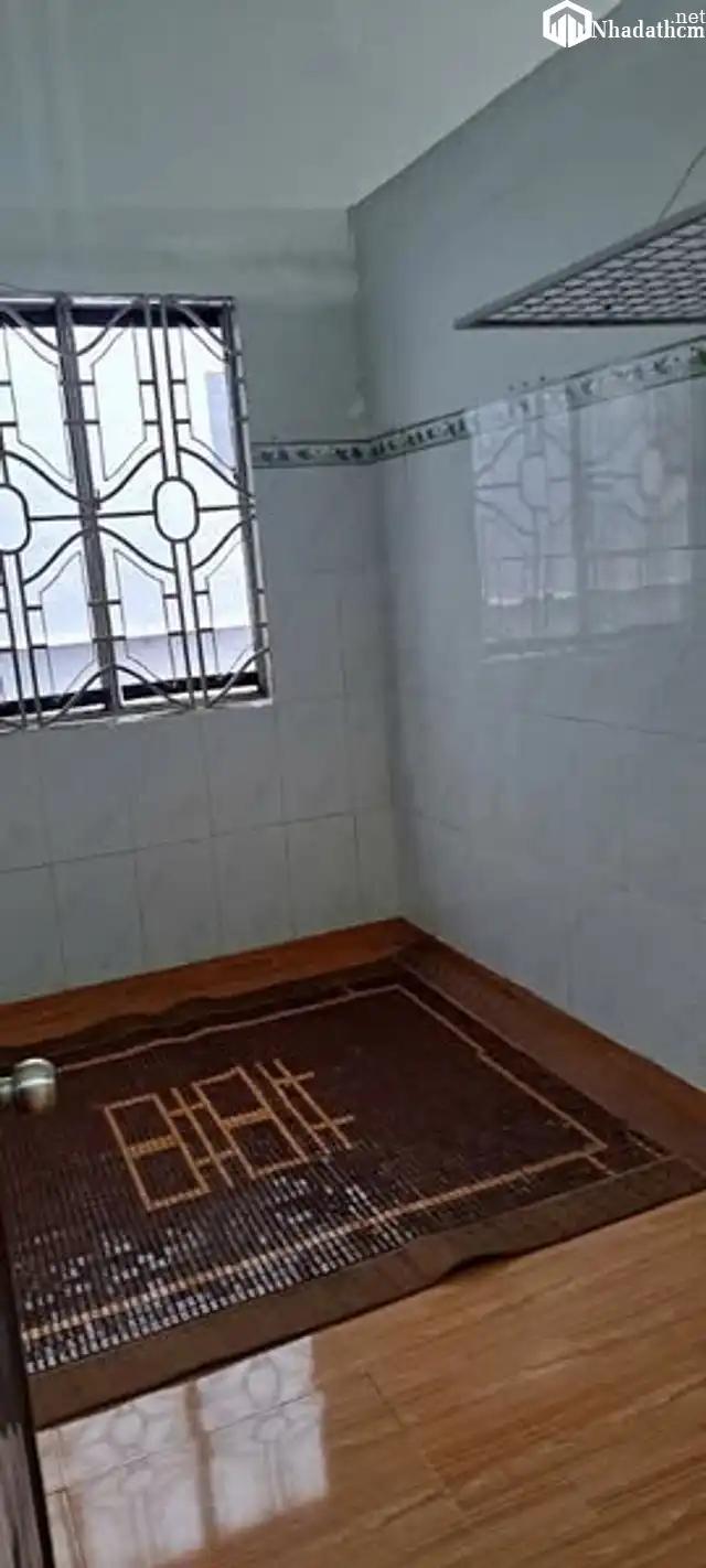 Cho thuê nhà cấp 4, 53m2, 2pn, 1wc, giá 6 triệu, Quận 9