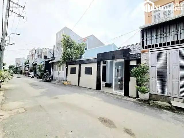 Nhà cấp  4 160m2, 3pn, 2wc tại Quận 12, giá 10 triệu