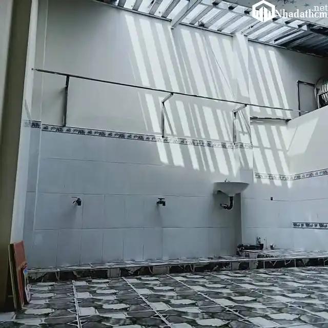 Kẹt tiền bán gấp, nhà cấp 4 SHR, diện tích rất đẹp