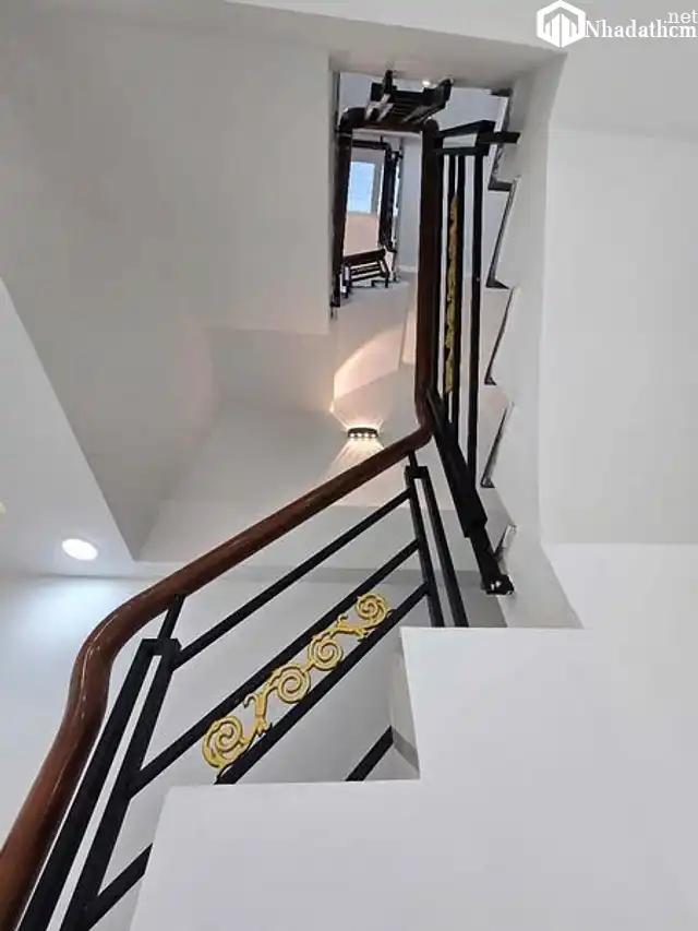 Bán nhà hẻm xe hơi Quận 6