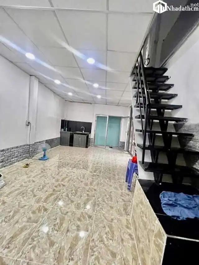 Cho thuê nhà mới, giá rẻ, tại trung tâm Bình Thạnh