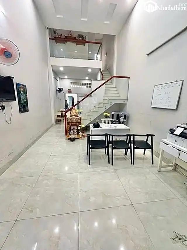Nhà ngay ngã tu An Sương, Quận 12, chỉ 5 tỷ, 88m2