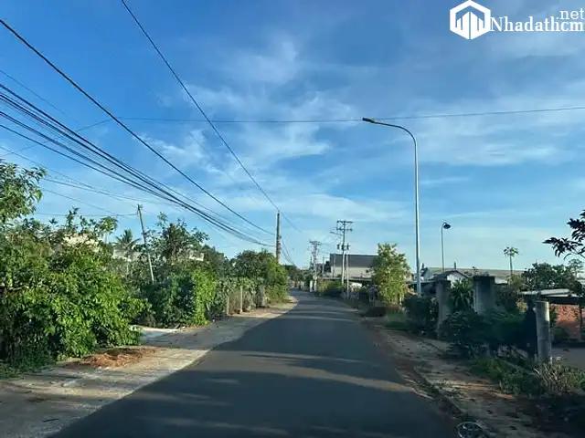 Đất đẹp mặt tiền đường Cà so, ngay KDC rất đông