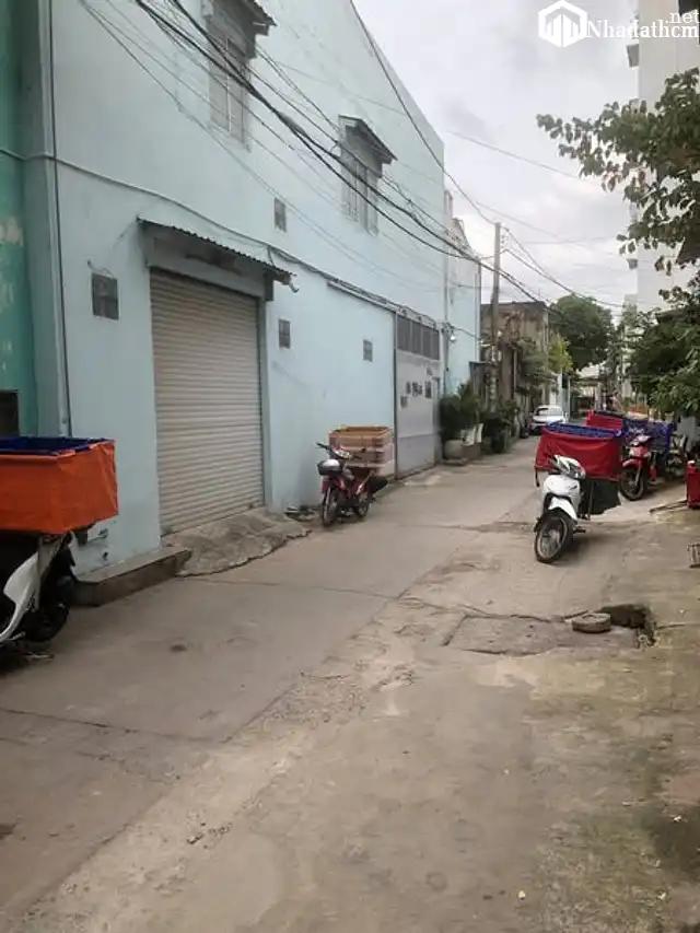 Bán nhà cấp 4, 174.5m2, hẻm xe tải 10 tấn, giá 9.8 tỷ