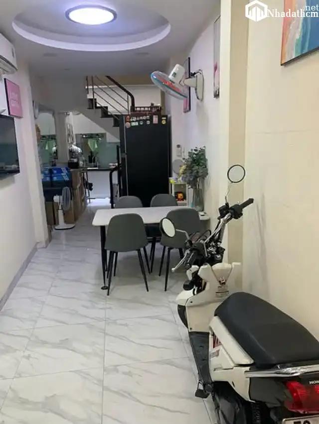 Cho thuê nhà Bùi Thị Xuân Q1