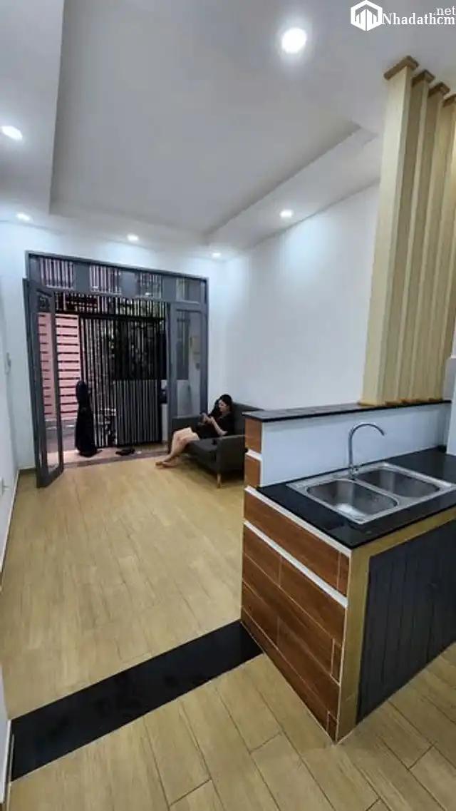 NHÀ HẺM BA GÁC NGUYỄN TRI PHƯƠNG Q10