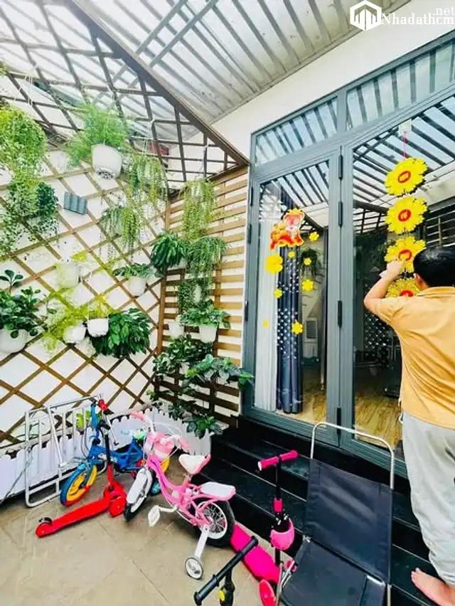 Nhà full nội thất - Đình Phong Phú - TNPB, Q9