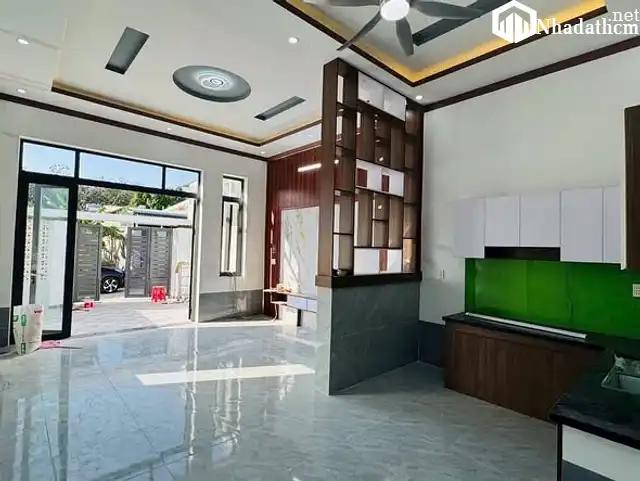 NHÀ MỚI XÂY – TRUNG TÂM CHƠN THÀNH – DỌN VÀO Ở NGAY