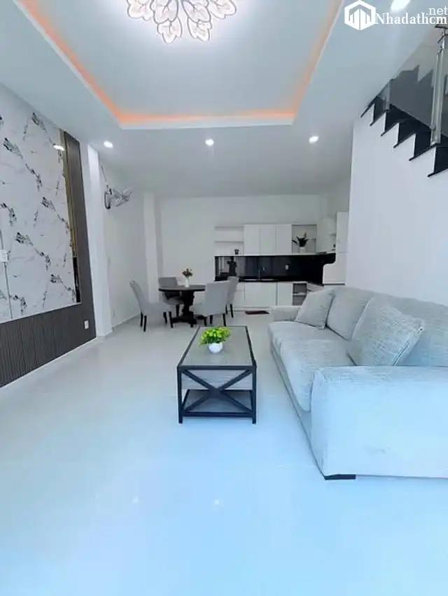 Nhà Đúc 3 Tầng - Tân Kỳ Tân Quý - Sát Mặt Tiền
