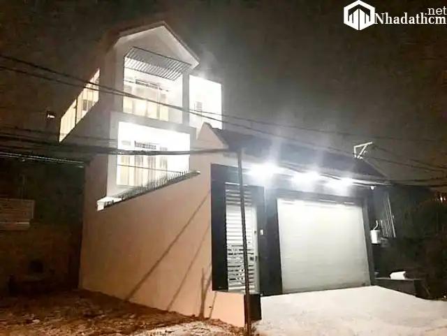 Nhà 2 Lầu Mới và Rộng Nhị Bình Giá 16tr/th Hóc Môn