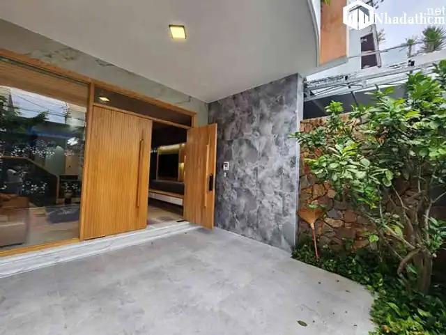 NHÀ ĐẸP HÒA XUÂN – ĐỐI DIỆN CÔNG VIÊN CÂY XANH