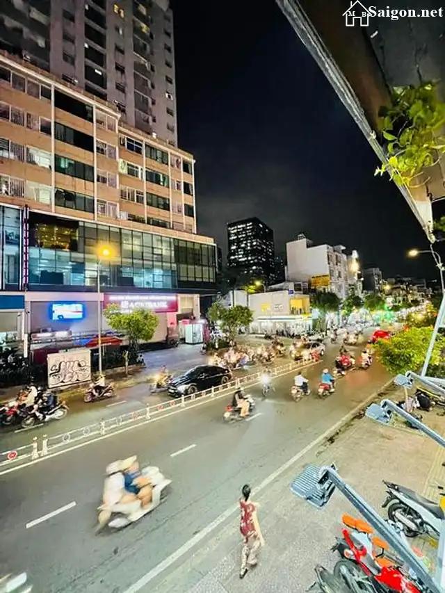 Cần bán nhà 2 lầu hẻm xe hơi Đường Hoàng Diệu, Phường 12, Quận 4, Tp Hồ Chí Minh