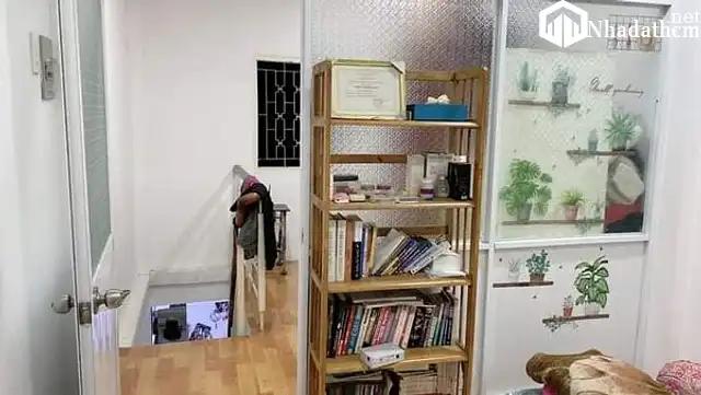 Bán nhà 1 trệt, 1 lầu, hẻm trước nhà 3m, Đường Đoàn Văn Bơ, Phường 14, Quận 4, Tp Hồ Chí Minh