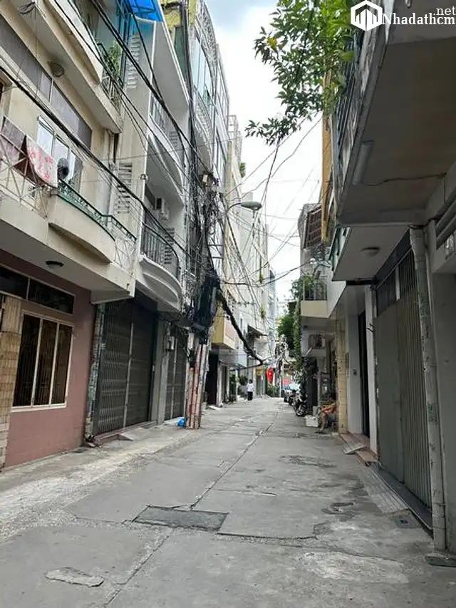 Bán nhà 2 lầu, hẻm 3 gác, Đường Nguyễn Thị Minh Khai, Phường 5, Quận 3, Tp Hồ Chí Minh