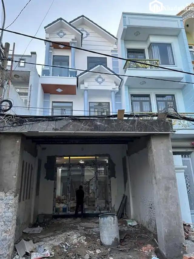 Nhà Mặt Tiền Hẻm 973, 3 lầu, 5pn, 5wc, Đường Nguyễn Ảnh Thủ, Phường Tân Chánh Hiệp, Quận 12, Tp Hồ Chí Minh