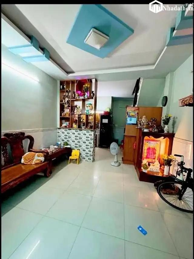 Bán nhà chính chủ, dưới  3 tỷ, 36m2, 1 lầu, hẻm xe hơi, Tân Phú