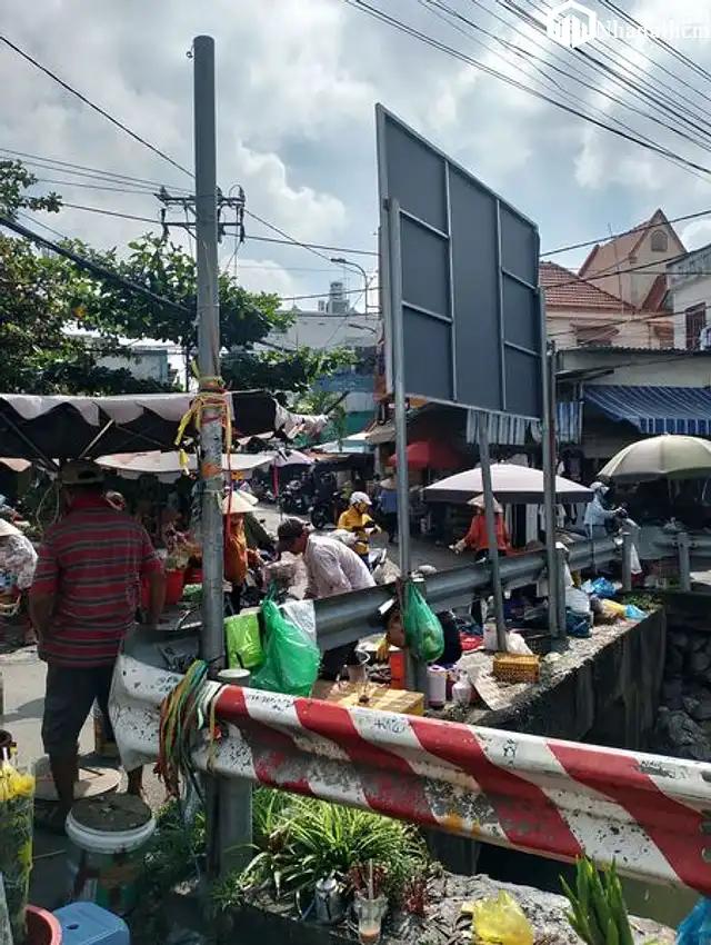 Căn góc 2 mặt tiền đường chợ 26/3 , giá 13 Triệu/ Tháng, Binh Tân