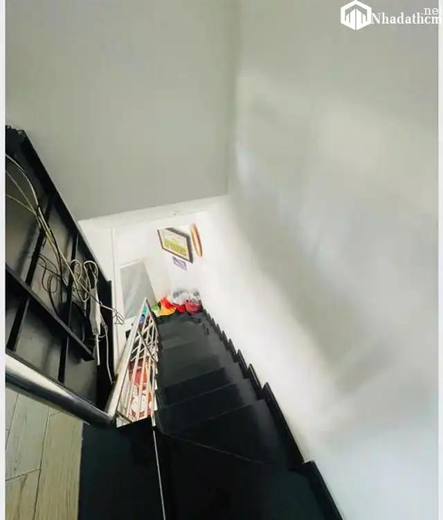 Nhà mới, 2 lầu, 2pn, 2wc,117B Lê Lư, Phường Phú Thọ Hoà,Tân Phú