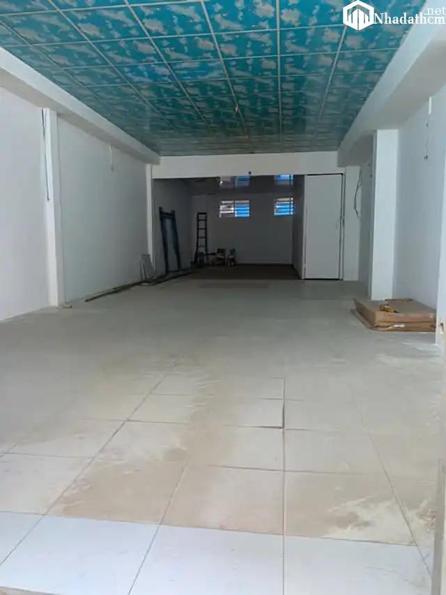 Nhà mặt tiền kinh doanh, gần trường học 1,2,3, gần chợ, bệnh viện, giá 38 triệu, Q11