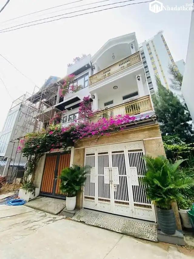 Chính chủ, bán nhà đẹp, hẻm rộng, 52m2, giá 6 tỷ, Quận 9
