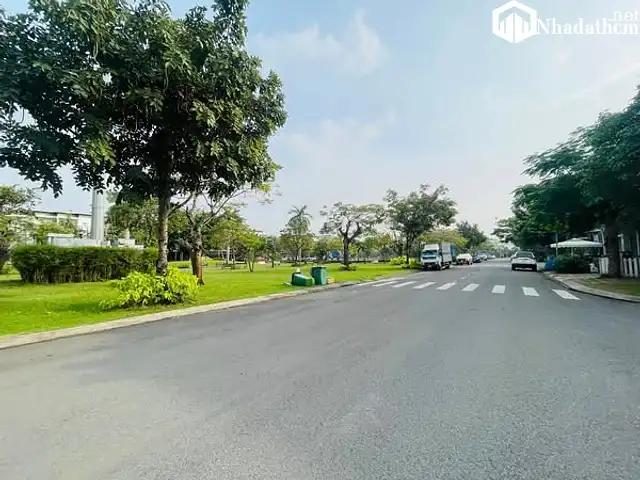 Nhà Phố Mega Village Khang Điền, 2 lầu, 3pn, 4wc, giá 13 triệu, Quận 9