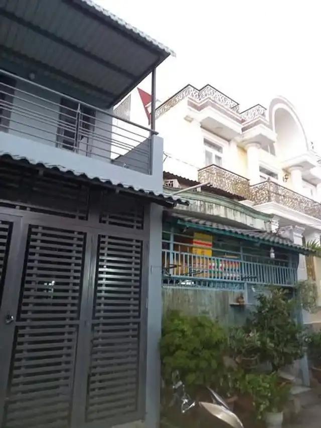 Cán gấp nhà trệt lầu ngay ngã 5 Vĩnh Lộc b bình chánh, giá 1.95 tỷ