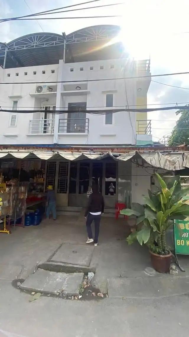 Cho thuê nhà nhỏ mặt tiền kinh doanh, tại đường Dương Quãng Hàm, giá 14 triệu