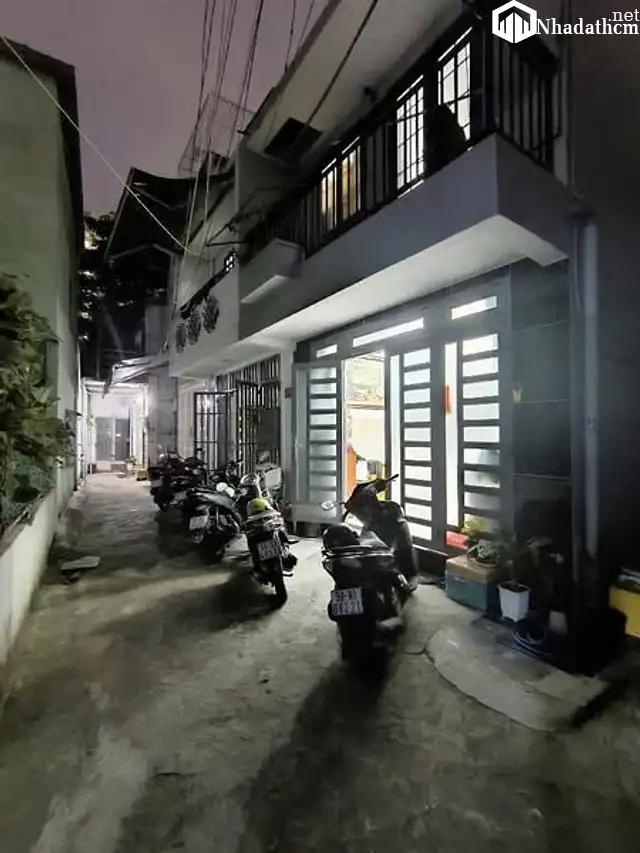 Bán gấp nhà 2 tầng, Nơ Trang Long, Bình Thạnh, giá 4 tỷ