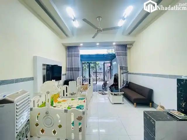 Cho thuê nhà gần chung cư Thạnh Lộc -  Q12, giá 8 triệu, 1 lầu, 3pn, 2wc