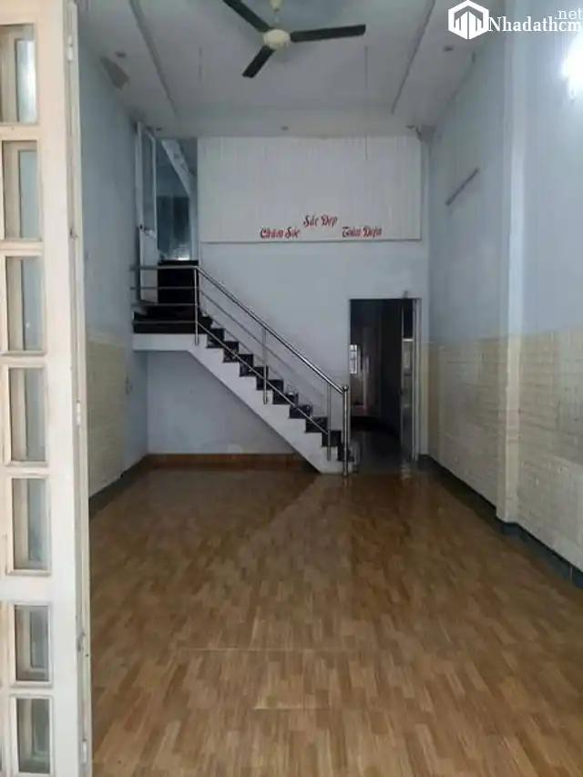Nhà 100m2, 3pn, 2wc, mặt tiền kinh doanh, đường 8m, Bình Chánh, giá 6 triệu