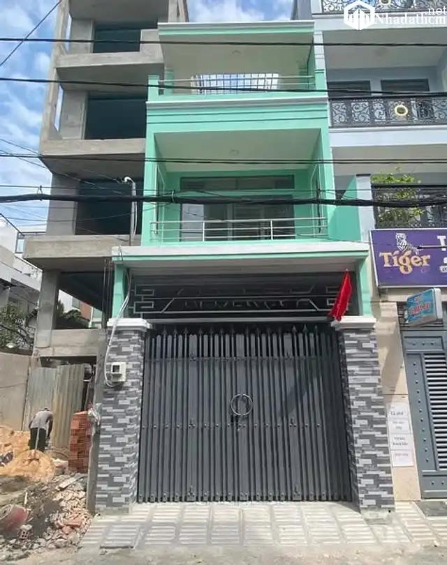 Nhà 1 trệt, 2 lầu, 4 phòng ngủ rộng thênh thang. 3wc, giá 17 triệu, Gò Vấp