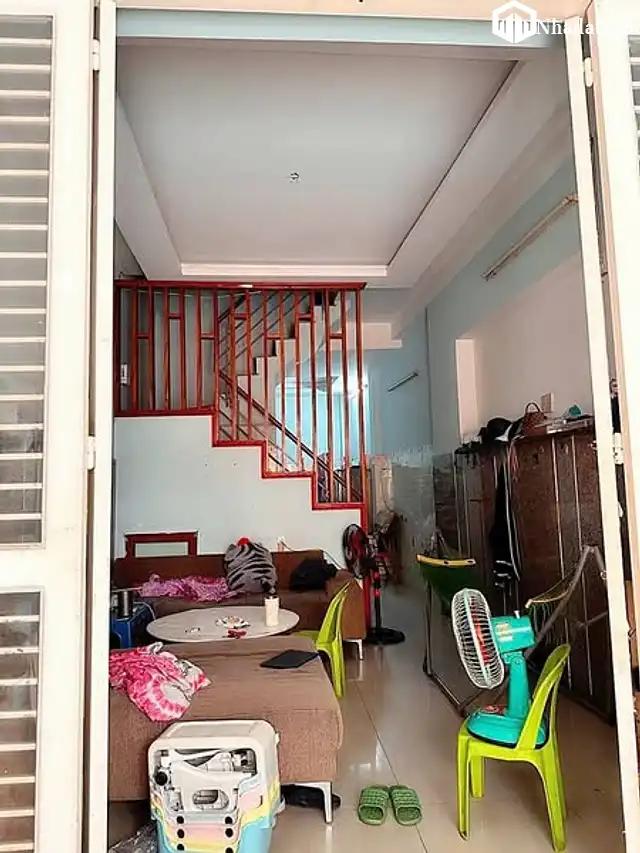 Nhà hẻm xe hơi, đường Lê Trọng Tấn, giá 7 triệu, Bình Tân