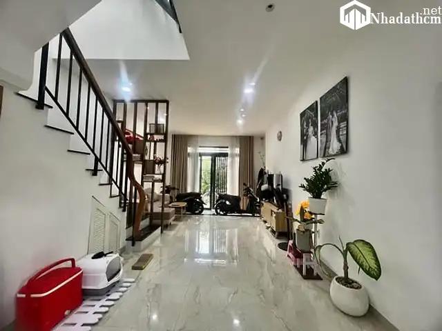 Nhà 1 trệt 1 lầu, 2PN, 3WC, nhà mới đẹp, hẻm xe hơi, đường Nơ Trang Long, Bình Thạnh, giá 6.5 tỷ