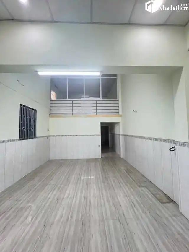 Nhà Gần Siêu Thị EON Qa Q6 5p Sát Tên Lửa, hẻm ô tô, 3pn, 2wc, giá 7 triệu