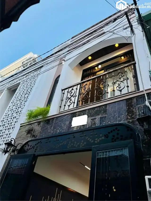 Nhà 3.23m x 9.5m nở hậu nhẹ, Đường Số 8, giá 14 triệu