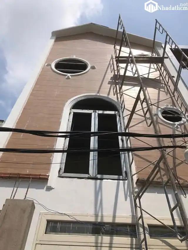 Cần bán gấp nhà trong hẻm, Đường Thạnh Lộc 29, giá 5 tỷ