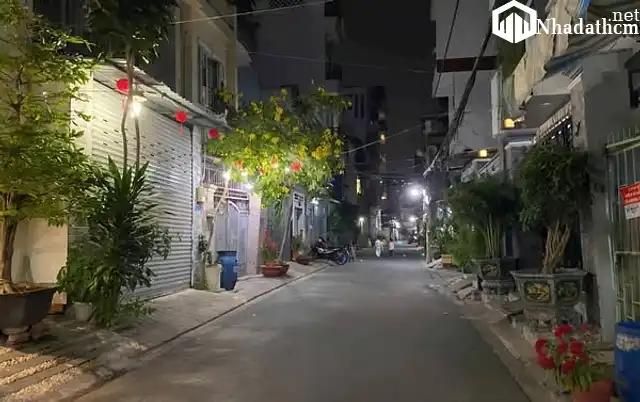 Nhà 2 mặt tiền hẻm trước sau Đường Lâm Thị Hố, gần trường học, giá 9 triệu