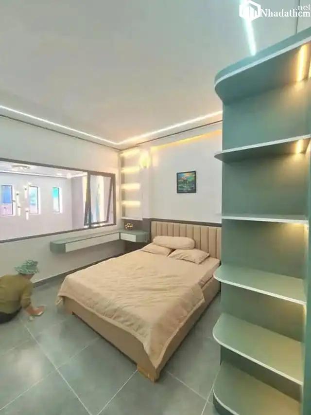 Nhà 1 trệt 1 lửng 2p ngủ 2wc.  Đường Thạnh Lộc 8, giá 3.46 tỷ