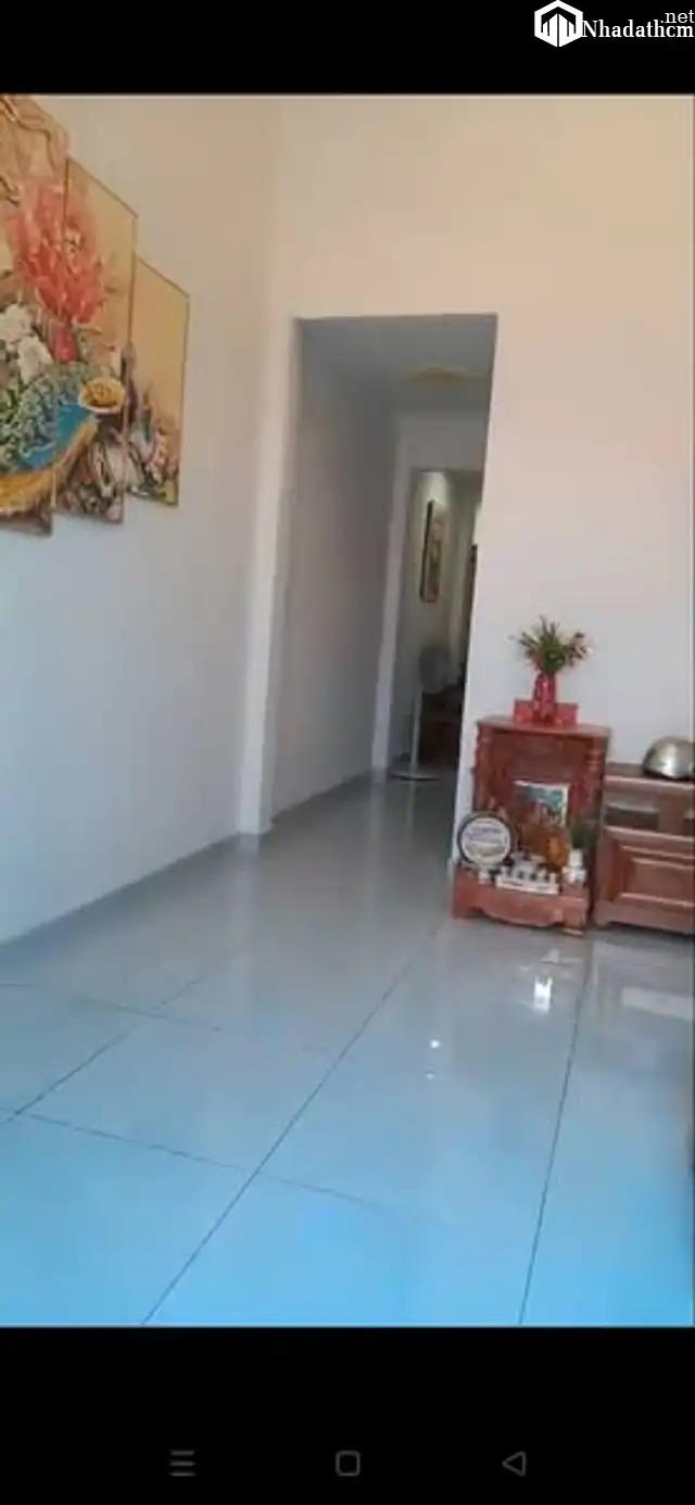 Nhà Gần Bến xe buýt hiệp thành, Ngang 4 x 15 m.duc lân. 3 phòng. 2w