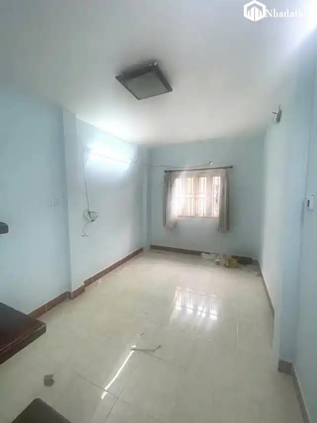 Nhà hẻm 2m thông, gần chợ Gò Vấp, ĐHCN,  giá 6.5 triệu, Đường Phan Văn Trị