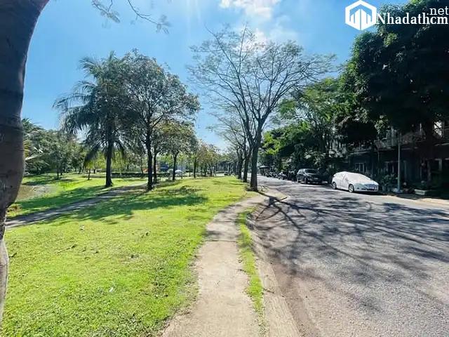 Chính chủ cho thuê nhà phố trung tâm quận 9, giá 18.5 triệu