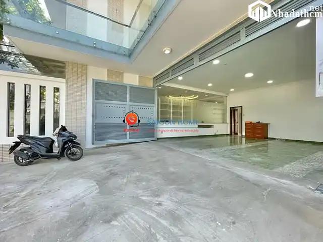 Cho thuê Villa hiện đại hầm 3 lầu, trung tâm quận 2, giá 60 triệu