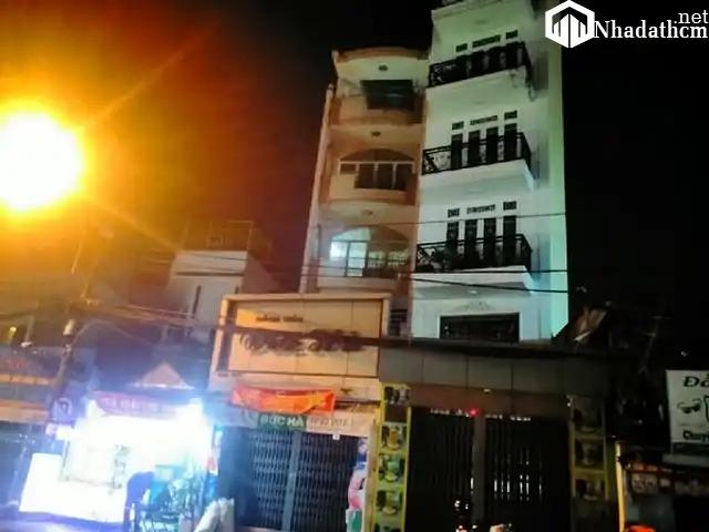 Bán nhà trong hẻm ô tô, trung tâm quận Bình Thạnh, giá 11.5 tỷ